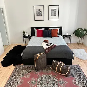 https://new-baixa-chiado-bedrooms.hotels-lisbon-portugal.com