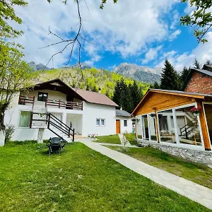 https://bujtina-arlindi.albaniahotels.org